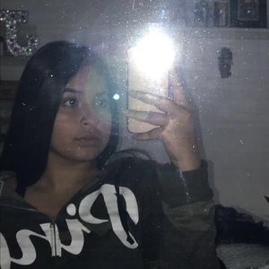 Meet your Posher, Jasmine